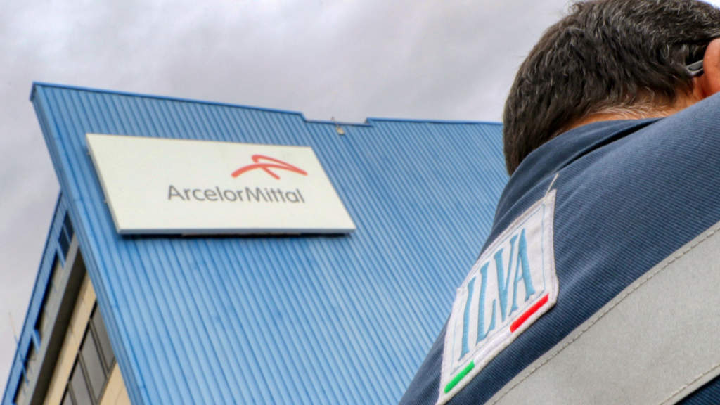 Apa, Uilm”Arcelor Mittal: piano folle. Meno 6 mila addetti. Il governo ponga rimedio alle scelte sciagurate fatte”