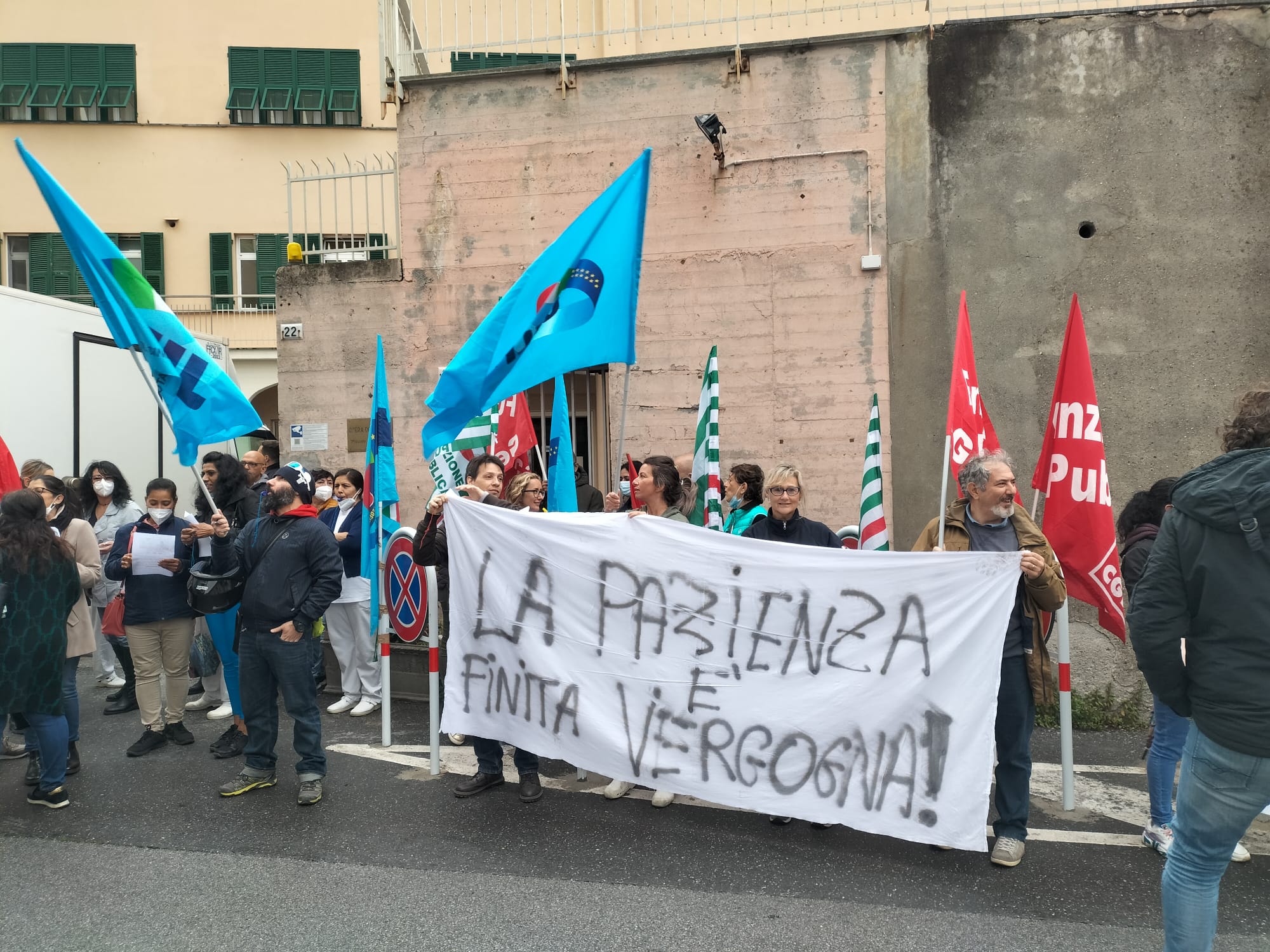 Genova. Rsa Don Orione e Doria, lavoratori riuniti in assemblea per il contratto: pazienza finita.